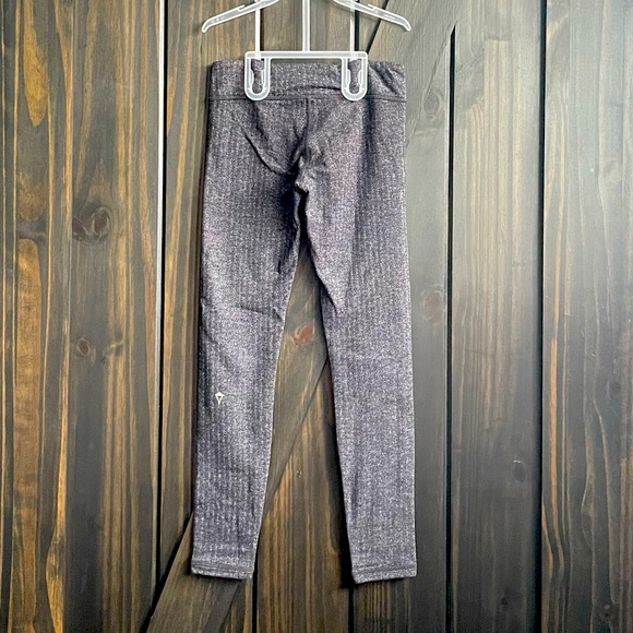 Ivivva Size 8 - Picture 2 of 3